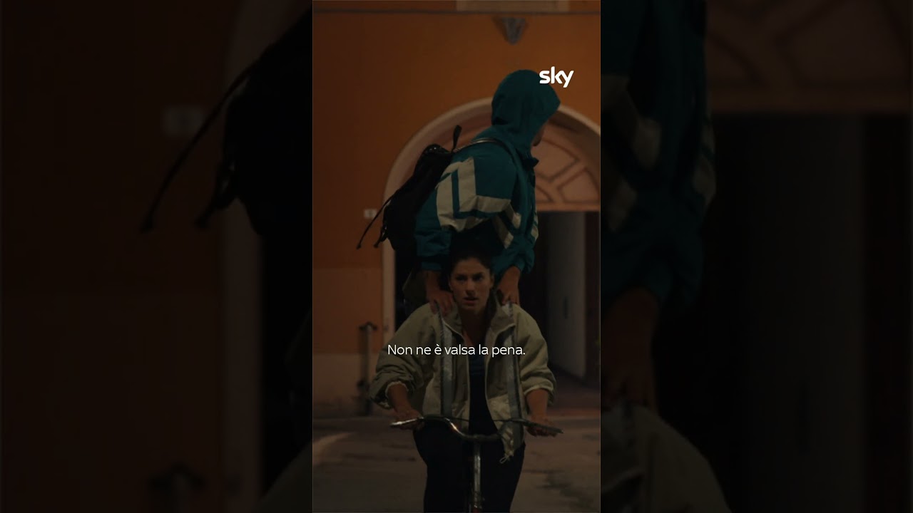 In comune hanno solo i nemici che li inseguono.