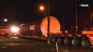 preview picture of video 'Groot transport met silo's vertrokken vanuit Hengelo naar Duitsland'