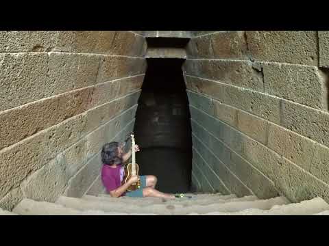 377 project - Live at Santa Cristina sacred well (Paulilatino)