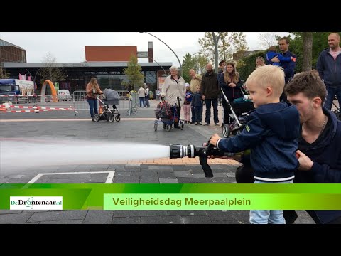 VIDEO | Brandweer werft op Meerpaalplein ook nieuwe vrijwilligers: „Altijd mensen nodig” VIDEO | Brandweer werft op Meerpaalplein ook nieuwe vrijwilligers: „Altijd mensen nodig”