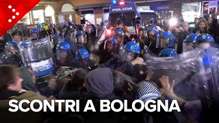 Bologna, scontri alla manifestazione pro Palestina non autorizzata nell'anniversario del 7 Ottobre