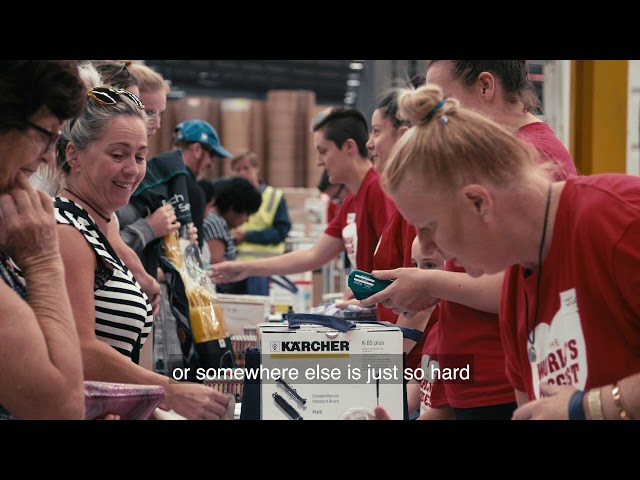 World S Biggest Garage Sale If World Design Guide