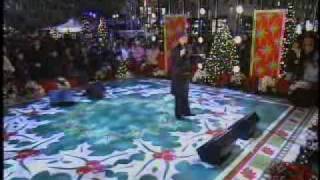 Clay Aiken Performs Winter Wonderland On His 26th Birthday