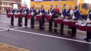preview picture of video 'Liberty university indoor Drumline ate on a hand'