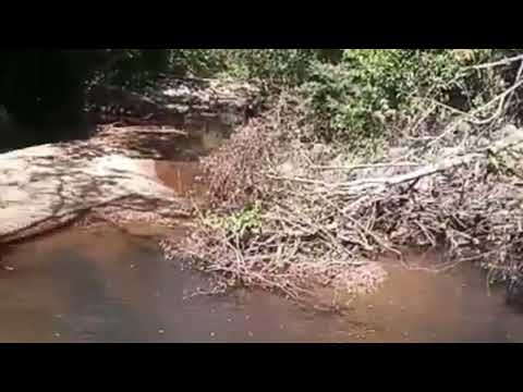 Cachoeira inexplorada no interior de Goiás 