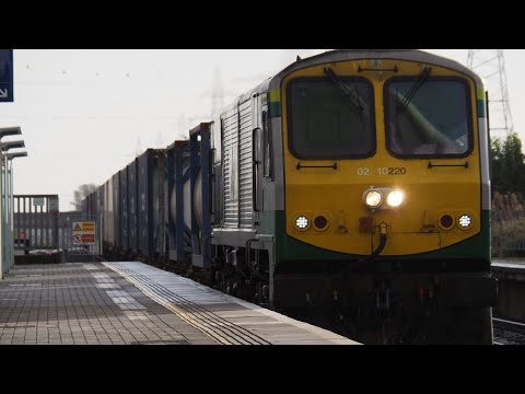 Irish Rails 201 Class GM Loco 220 on a IWT Liner @ Adamstown Station, Co. Dublin
