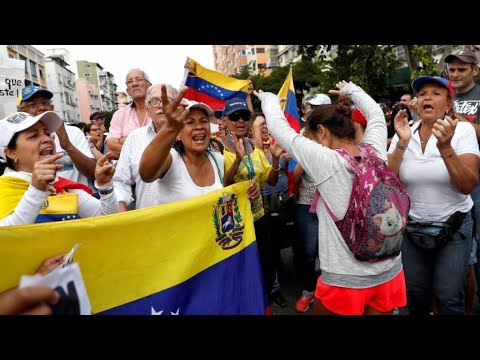 فنزويلا عودة التيار الكهربائي تدريجيا ومادورو وغوايدو يواصلان حشد أنصارهما في شوارع كراكاس