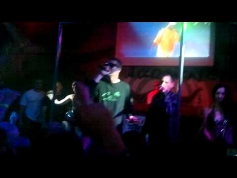 Majk Spirit - Good Vibrations , Legendárná H16 /live/ @Kravín