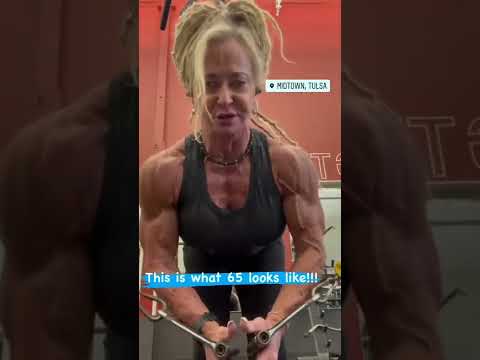 OMG😱 65 YEARS OLD FEMALE BODYBUILDER ROCKING IN GYM 🔥Super Strong fbb Workout Motivation #shorts