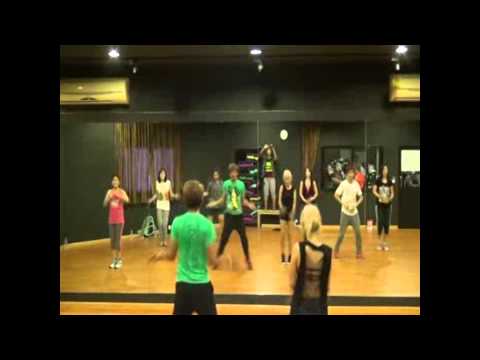 Something by Girl's Day in MTV Class at DanceAholic Studio by PangWow
