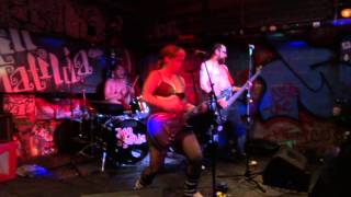 Kill Matilda Rock&#39;n&#39;Roll Graveyard/I Am Fear live Montreal Nov 4th 2014