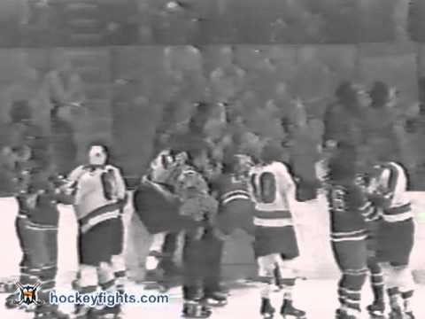John Bednarski vs Dave Schultz