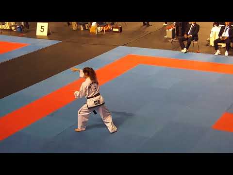 Caoimhe Keogh (IRL) v Liubov Spyrydonova (UKR) - Female III Dan Patterns