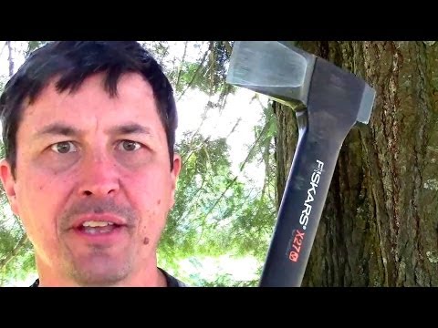Fiskars X27 Axt VS Traditioneller Spalthammer