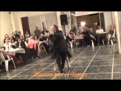 NORMA GALLI y VICTOR "El Gitano" ROMERO Bailando el Tango ATANICHE en FLOREAL MILONGA