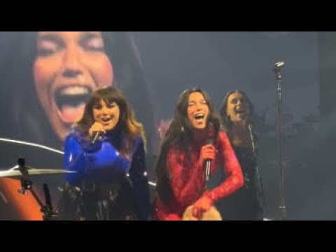 Dua Lipa feat. Ewa Farna - Na Ostří Nože 🔥 FULL PERFORMANCE - Prague 28.5.2025
