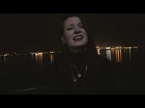 Leonie Jakobi - Is It Too Heavy? (Demo)