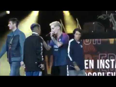 Necros vs Skone - Necross dándole la paliza de su vida a Skone