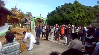 preview picture of video 'Mesjid Tua Wapauwe Negeri Kaitetu'