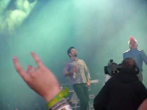 30 Seconds To Mars at Download 2010 with Chino Moreno