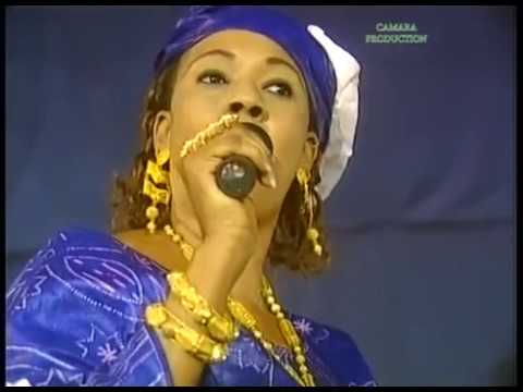 CONCCERT DEDICACE DE MAH KOUYATE N°2 POUR SON 12EME ALBUM DE 2005