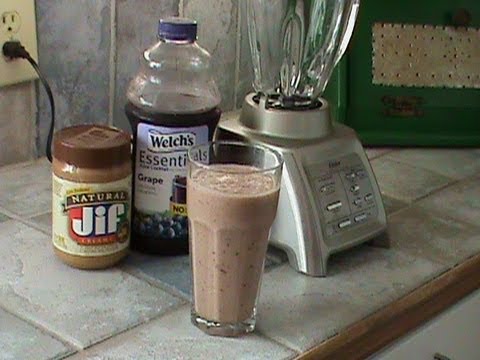 Peanut Butter and Jelly Sandwich Smoothie