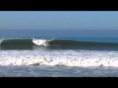 Michel Bourez & Felipe Toledo in Round 1 Heat 3 2014 Hurley Pro