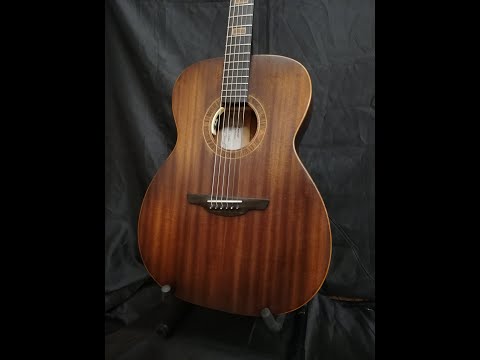 Erman ACOUSTIC GUITAR