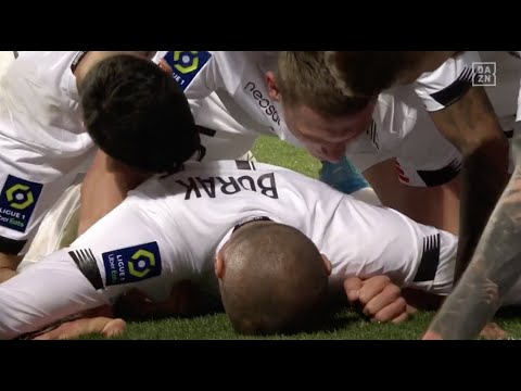 Egal was Burak Yilmaz zum Frühstück bekommt, wir wollen es auch! | DAZN