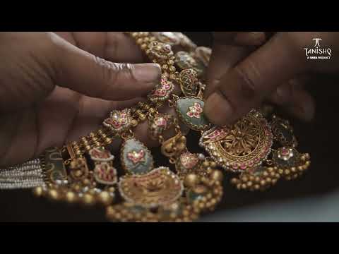 Kundan Craftsmanship: When Every Detail is Intricately Crafted for You