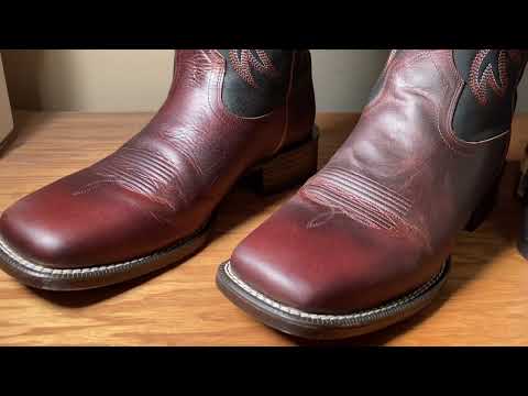 Cleaning my Cody James cowboy boots!