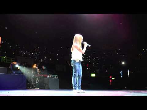 Connie Talbot - Run - Live at LG Arena