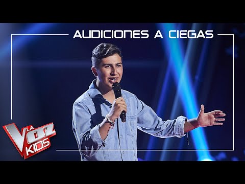 Ismael Pérez-Gil canta '¿Y cómo es él?' | Audiciones a ciegas | La Voz Kids Antena 3 2023