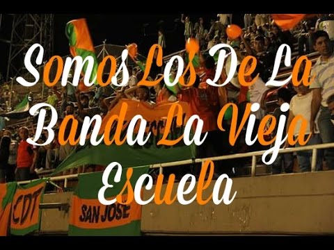"Somos Los De La Banda La Vieja Escuela" Barra: Pasión Naranja &bull; Club: Envigado