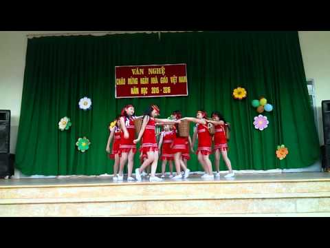 Múa cô giáo em là hoa Eban khối 3