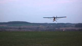 preview picture of video 'LK-2 Sluka full-stop landing in Benešov (LKBE)'