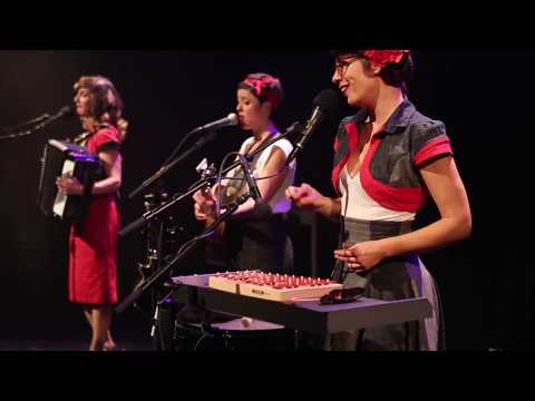 Les Swingirls en scène