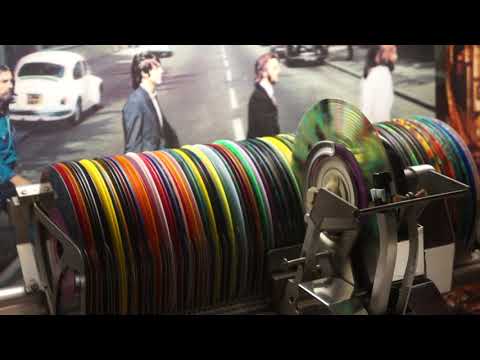 Jonnie's Jukebox Plays: Help! - The Beatles 1965 Multicolour Vinyl 7" Record. Greatest Hits.