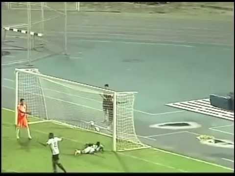 Cesar Martínez del Zamora marca un gol y festeja con magia