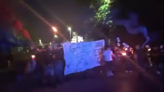 Viareggio, la fiaccolata degli amici di Gabriele Martini: in mille per ricordarlo