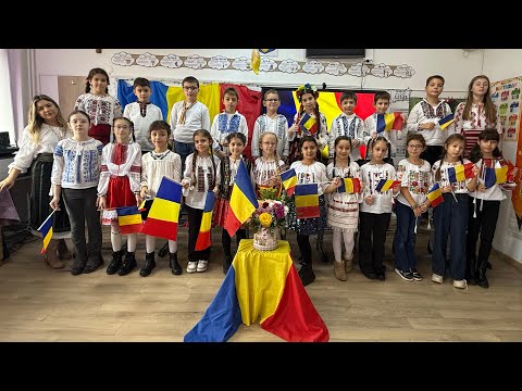 Primiți cu colindul? (Cover Gazdă așteaptă-ne-n tindă) - Prof.inv.primar: Popa Patricia 