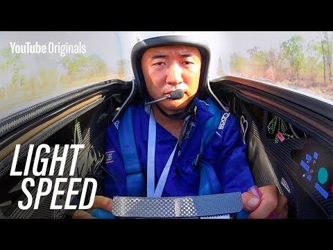 太陽能汽車比賽中的速度、旋轉和空氣動力學性能。 (Speed, Spinning Out and Aerodynamics During A Solar Car Race)