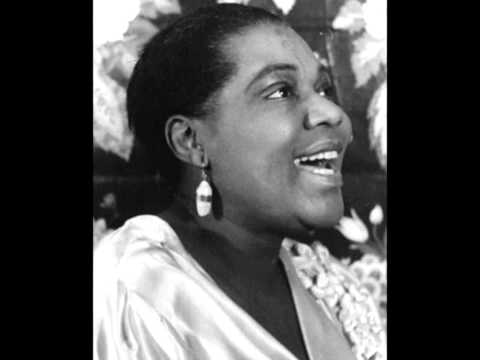 Bessie Smith-Gimme a Pigfoot & a Bottle Of Beer