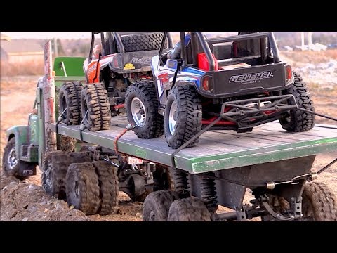 Polaris Side by Side action in Scale Town - RC CWR