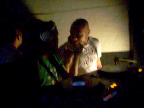 VirtualBoys play Bingo Players -"Chop" (video edit by GorillaProd)