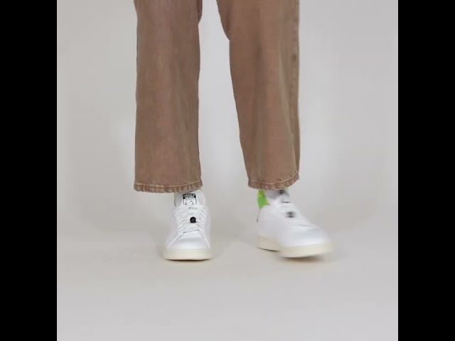 Video : STAN SMITH BUTTERFLY