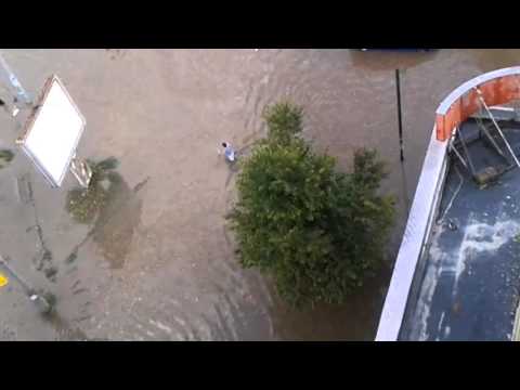 Страшно наводнение в Плевен отнася коли