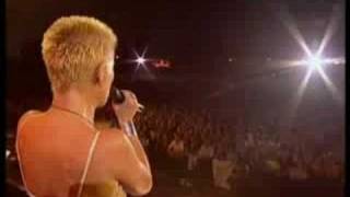 Marie Fredriksson Mellan sommar och höst Live