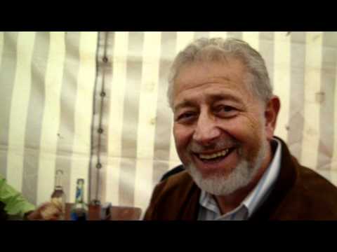 Resi, i hol di mit nem Traktor ab