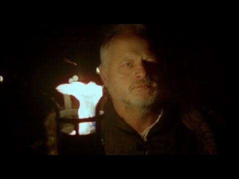 Intro (The Virgin Queen)